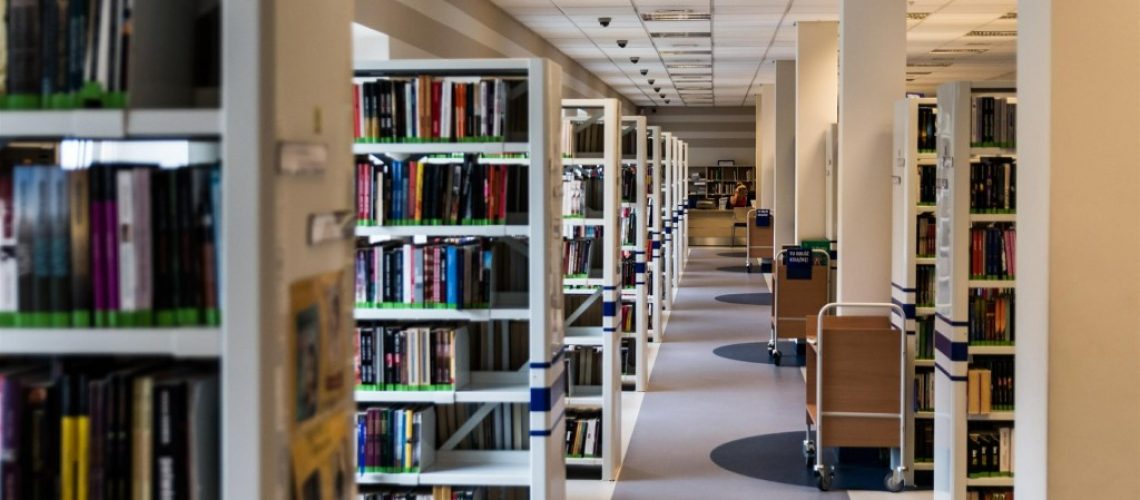 library-488687_1920-1024x683